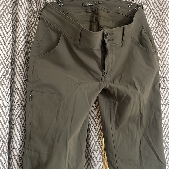 Green prana Halle 2 pants, size 6S (short). - Picture 3 of 5